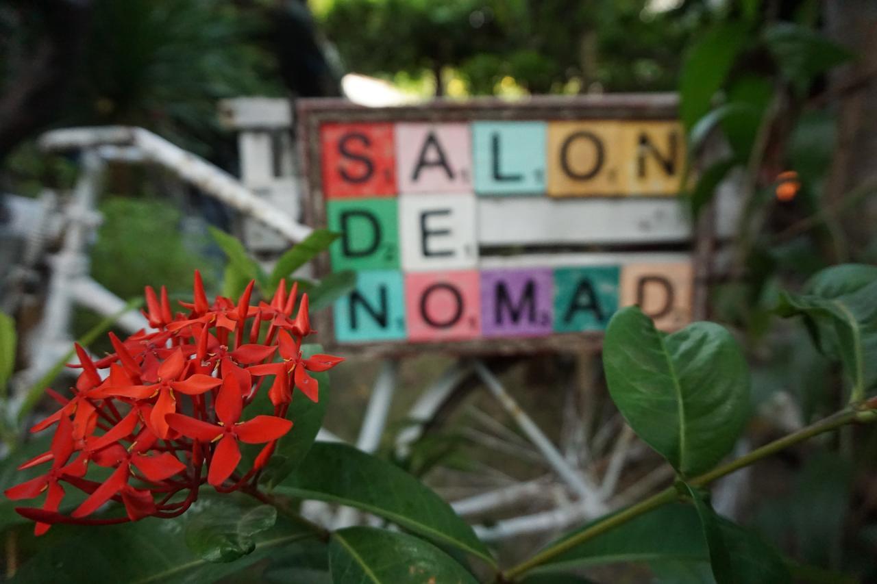Salon De Nomad Gili T. Bed & Breakfast Gili Trawangan Eksteriør bilde