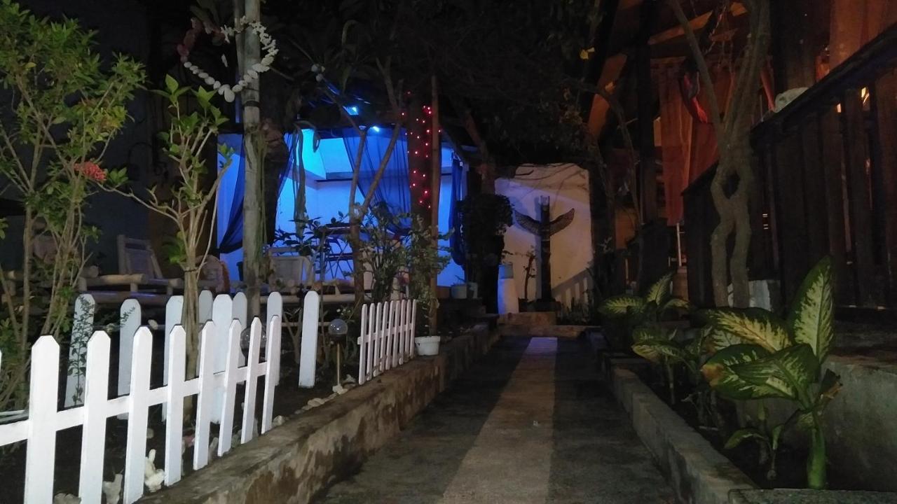 Salon De Nomad Gili T. Bed & Breakfast Gili Trawangan Eksteriør bilde